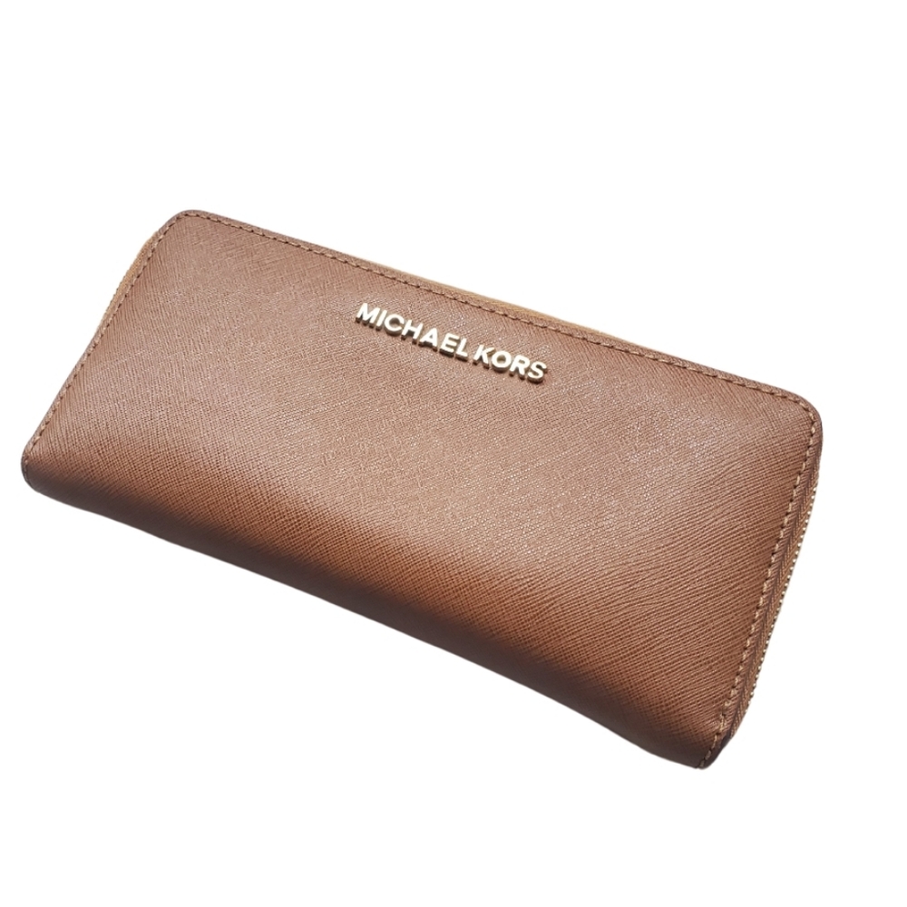 Michael Kors Wallet - Elegant Brown Saffiano Leather